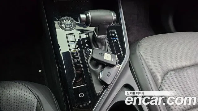Kia Niro 2022 — фото 11