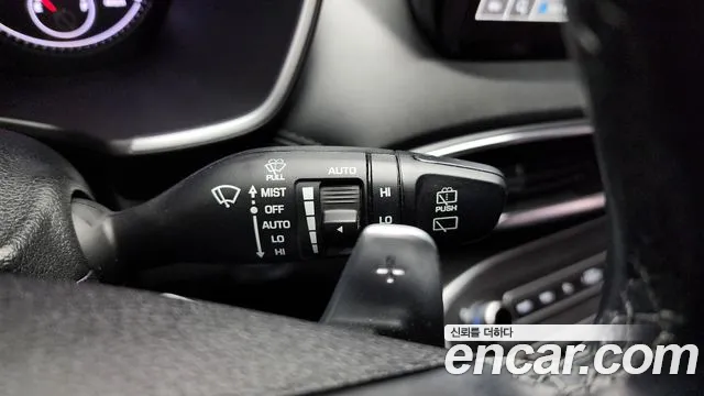 Hyundai Santafe 2022 — фото 17