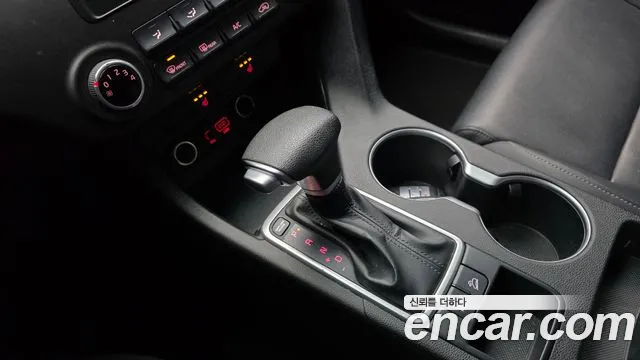 Kia Sportage 2018 — фото 9