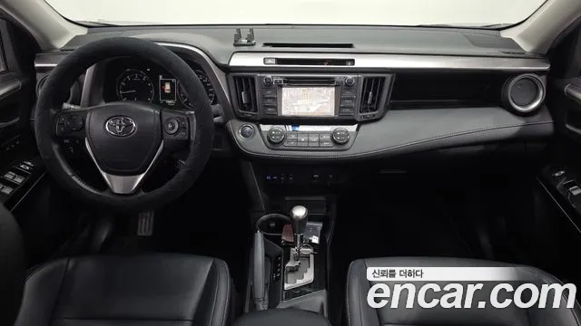 Toyota RAV4 2016 — фото 9