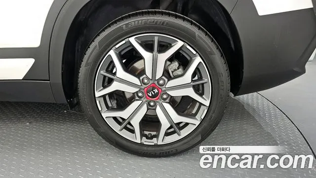 Kia Seltos 2020 — фото 7