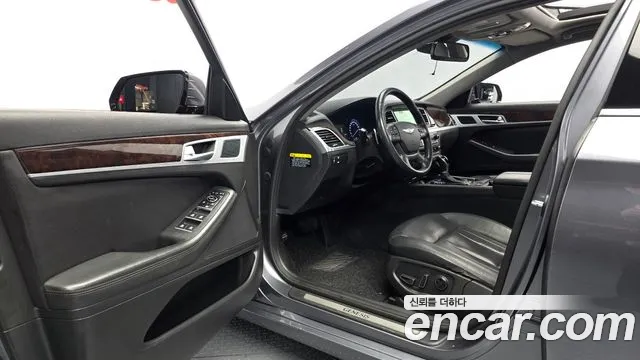 Hyundai Genesis 2015 — фото 10