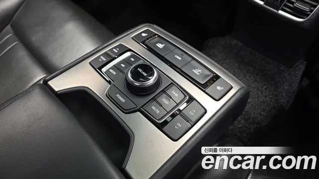 Hyundai Genesis 2015 — фото 19