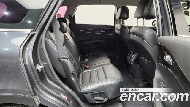 Kia Sorento 2016 — фото 16