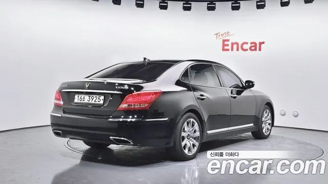 Hyundai Equus 2012 — фото 2