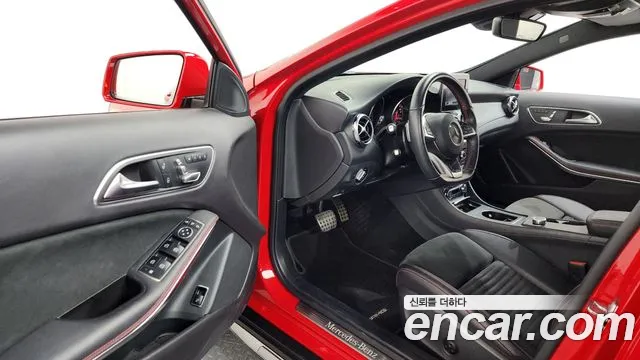 Mercedes-Benz GLA-Class 2019 — фото 13