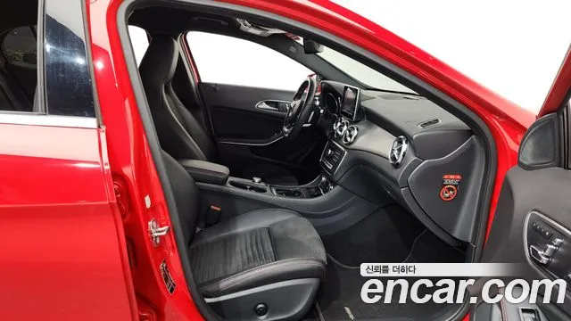 Mercedes-Benz GLA-Class 2019 — фото 16