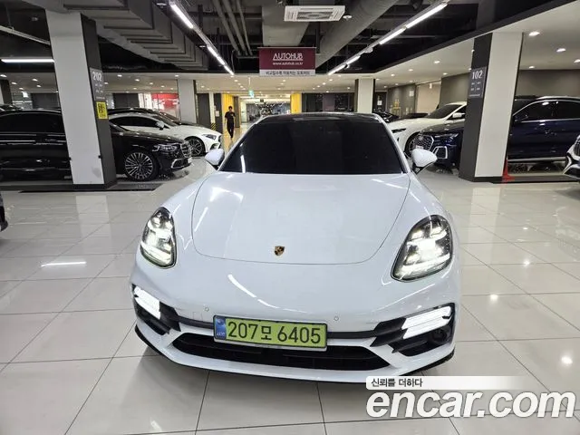 Porsche Panamera 2020 — фото 2
