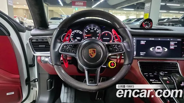 Porsche Panamera 2020 — фото 9