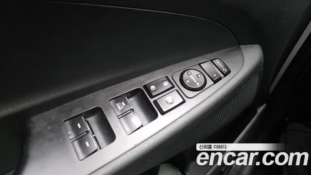 Hyundai Tucson 2017 — фото 17
