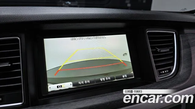 Hyundai Genesis 2015 — фото 15