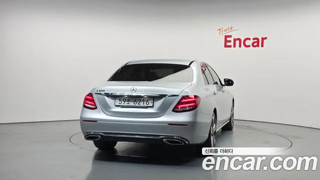 Mercedes-Benz E-Class 2019 — фото 4