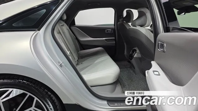 Hyundai Ioniq6 2023 — фото 18