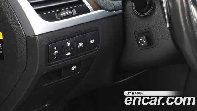 Hyundai Genesis 2016 — фото 15