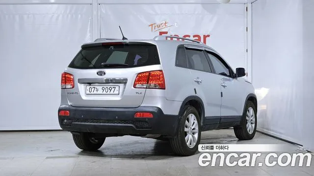 Kia Sorento 2010 — фото 2