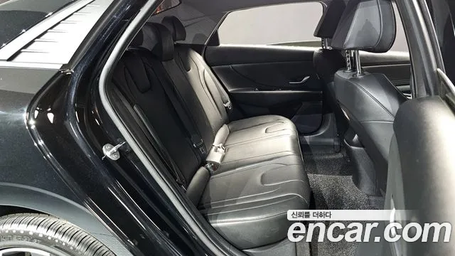 Hyundai AVANTE 2021 — фото 17