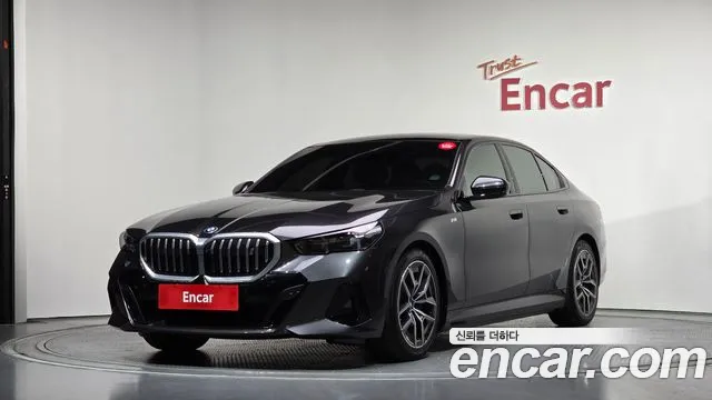 BMW i5 2024 — фото 1