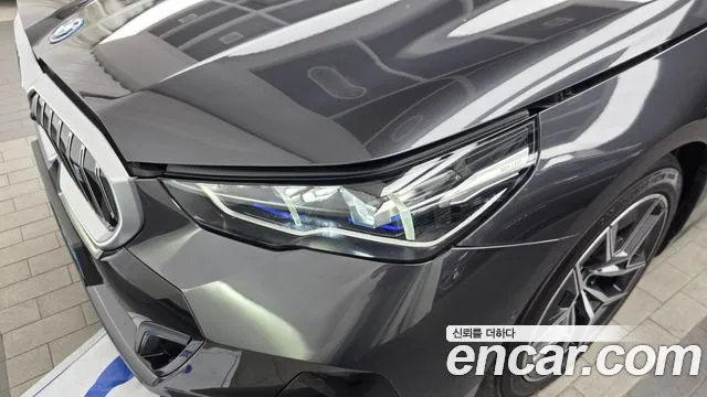 BMW i5 2024 — фото 8