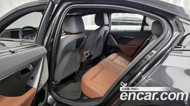BMW i5 2024 — фото 16