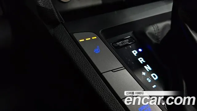 Hyundai AVANTE 2020 — фото 18