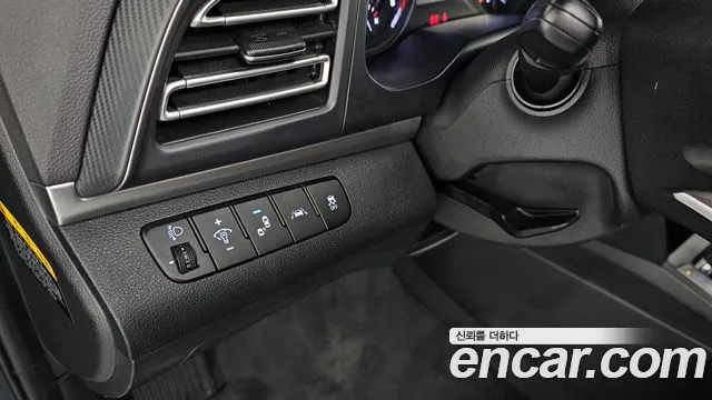 Hyundai AVANTE 2020 — фото 19