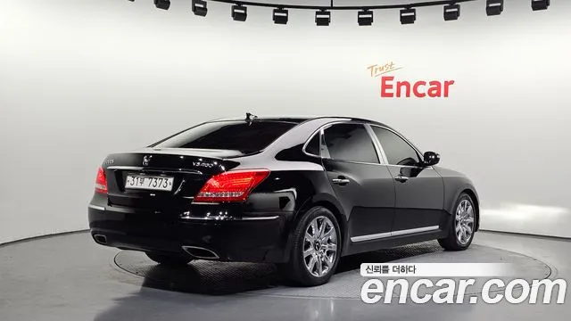 Hyundai Equus 2010 — фото 2