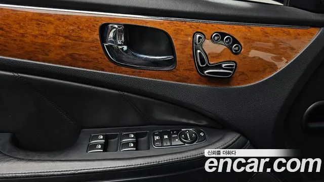 Hyundai Equus 2010 — фото 13