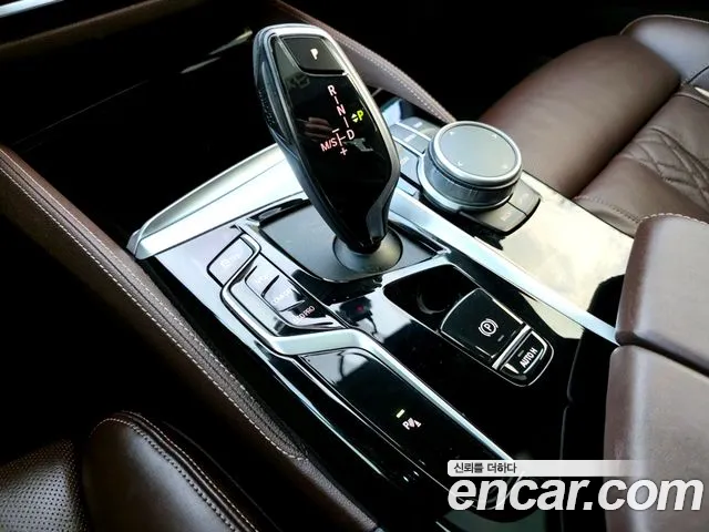 BMW 5-Series 2022 — фото 18