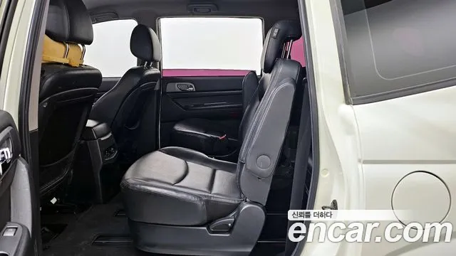 KG_Mobility_Ssangyong KORANDO 2018 — фото 12