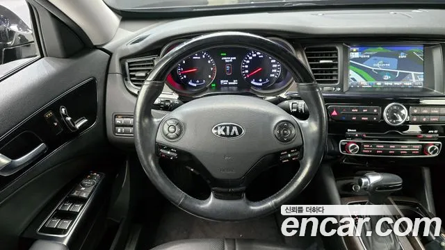 Kia K9 2013 — фото 19