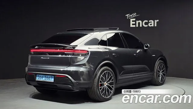Porsche Macan 2025 — фото 2