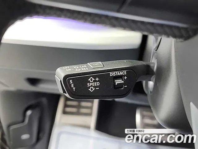 Audi Q8 2021 — фото 18