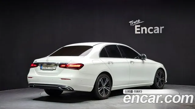 Mercedes-Benz E-Class 2021 — фото 2