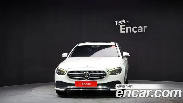 Mercedes-Benz E-Class 2021 — фото 3