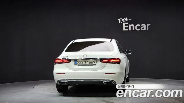 Mercedes-Benz E-Class 2021 — фото 4