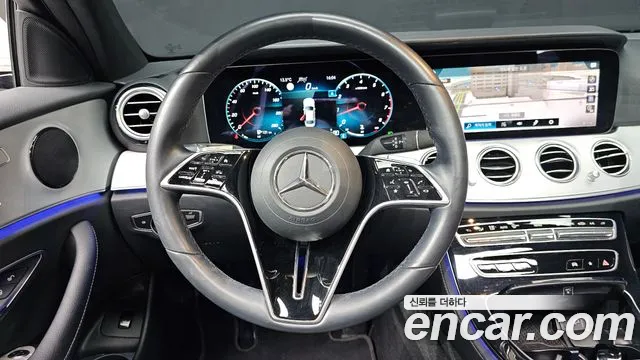 Mercedes-Benz E-Class 2021 — фото 19