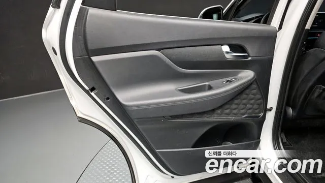 Hyundai Santafe 2019 — фото 15