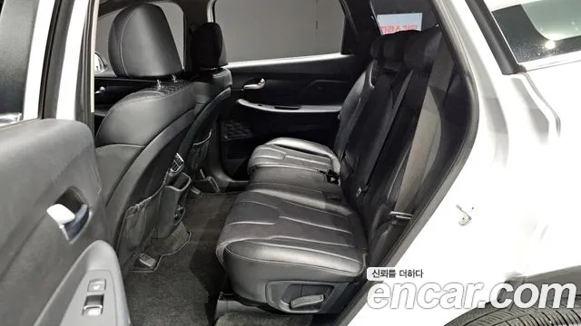 Hyundai Santafe 2019 — фото 16