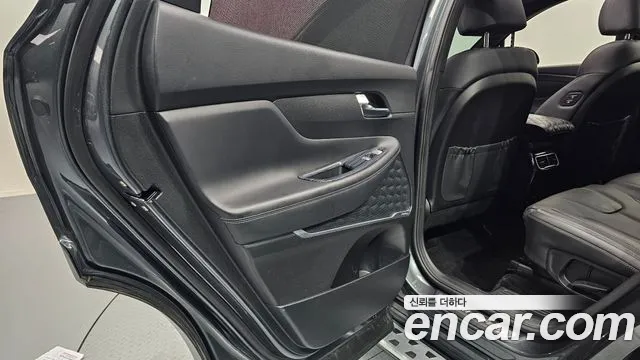 Hyundai Santafe 2021 — фото 15