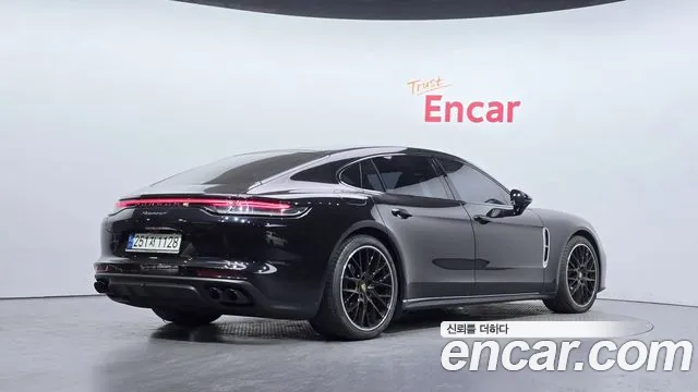 Porsche Panamera 2022 — фото 2