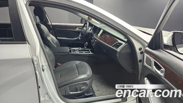 Hyundai Genesis 2015 — фото 11