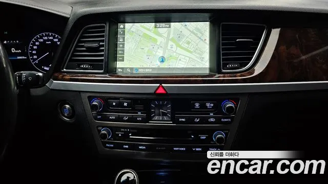 Hyundai Genesis 2015 — фото 14