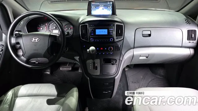 Hyundai Starex 2017 — фото 7
