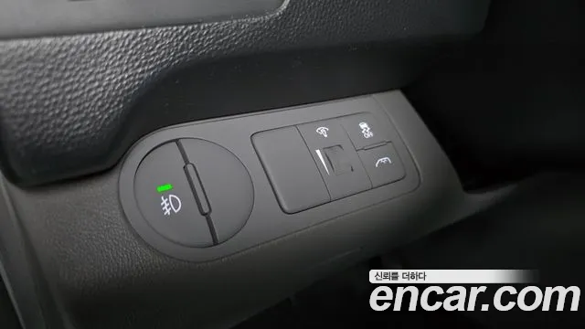 Hyundai Starex 2017 — фото 19