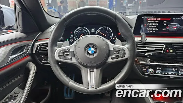 BMW 5-Series 2019 — фото 19