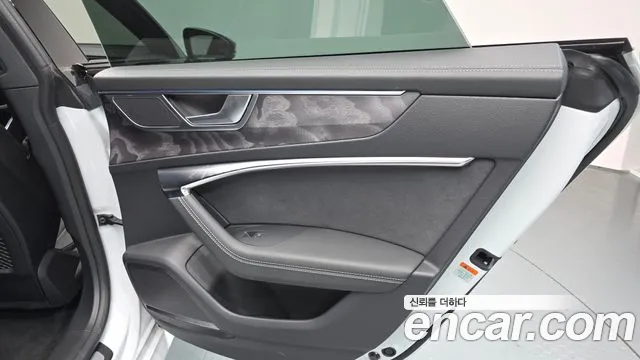 Audi A7 2025 — фото 15