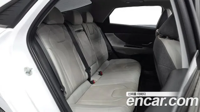 Hyundai AVANTE 2021 — фото 12