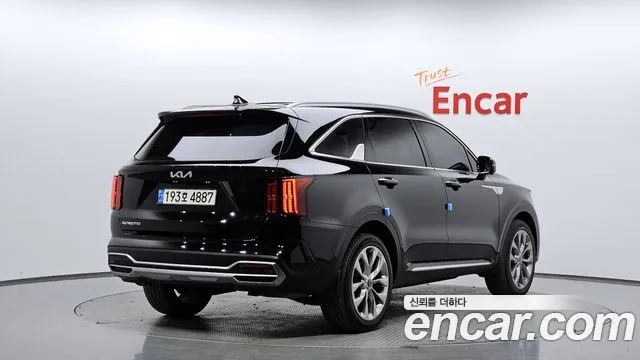 Kia Sorento 2023 — фото 1