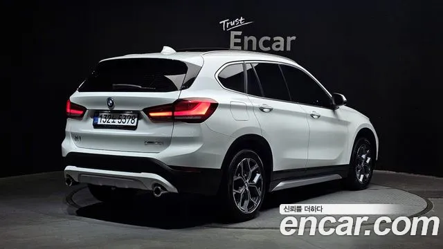 BMW X1 2022 — фото 2