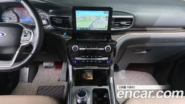 Ford Explorer 2021 — фото 13